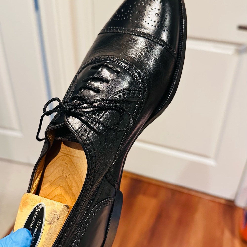 Bruno Magli Charles Italy Leather Oxfords. - Picture 6 of 10